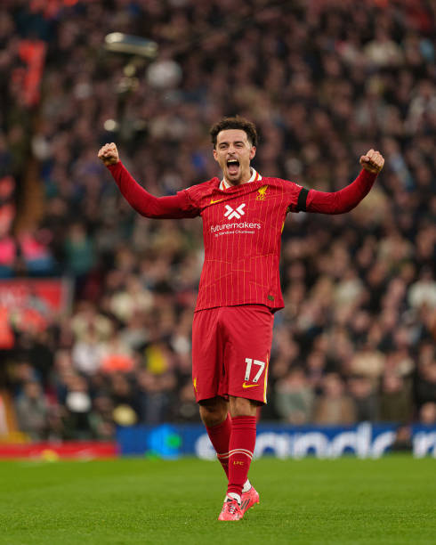 但她也需要 但她也需要