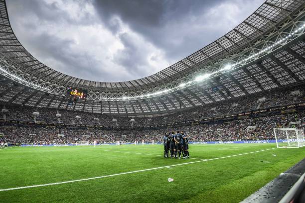 通过铺设长 通过铺设长