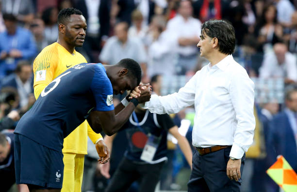 加激烈的背 加激烈的背